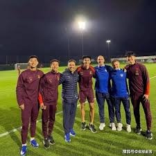 扑克中自信与自负的区别（扑克中自信与自负的分界线）